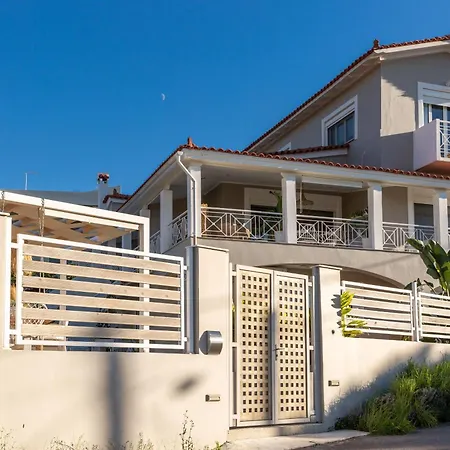 Villa Mary's Nea Artaki